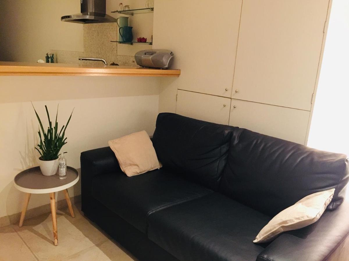 Deluxe Apartment With Shared Pool أوستيند المظهر الخارجي الصورة