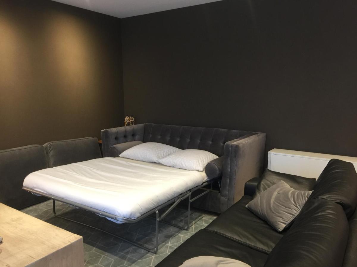 Deluxe Apartment With Shared Pool أوستيند المظهر الخارجي الصورة